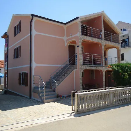 Apartment Emily Jezera